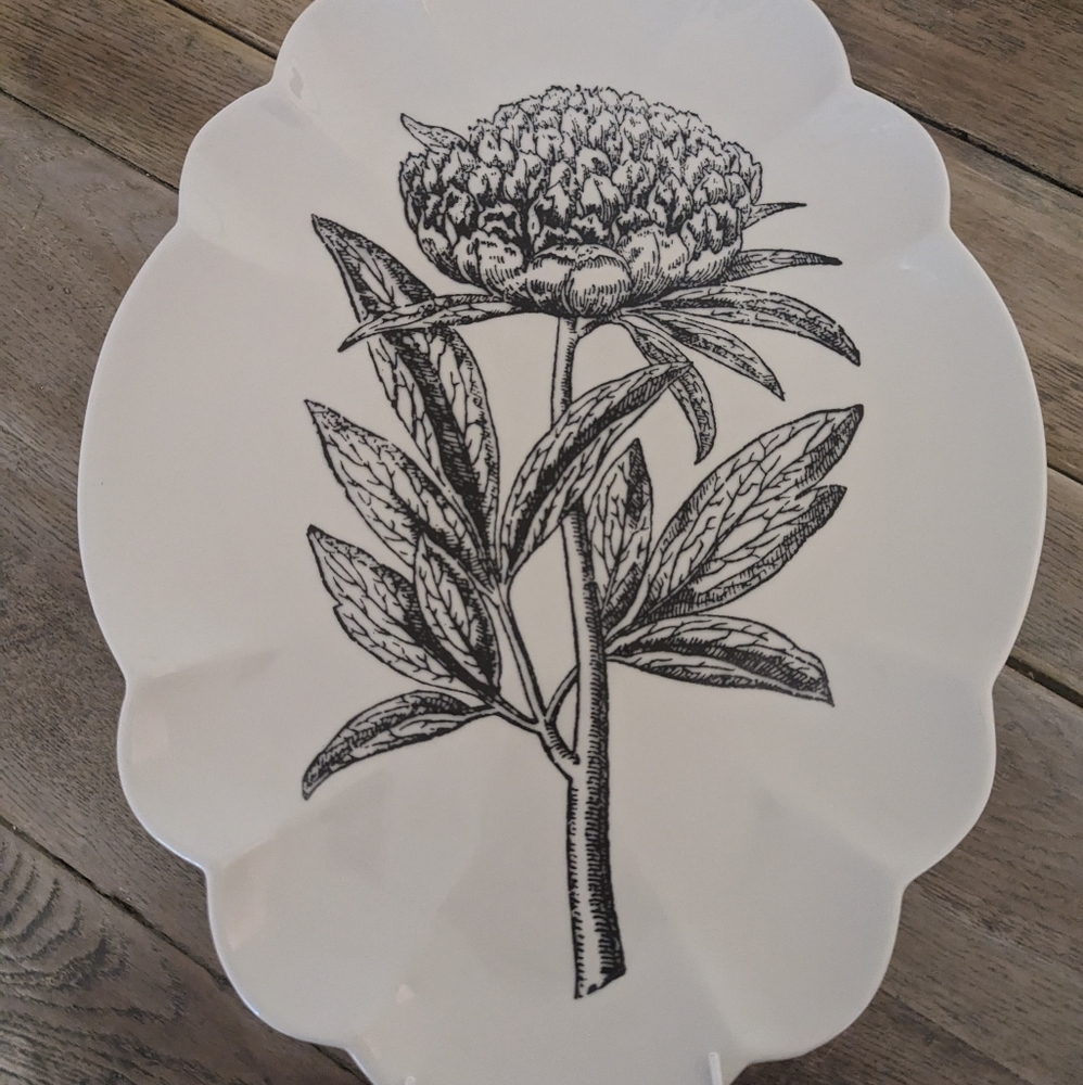 Creative Co-Op Decorative Peony Plate